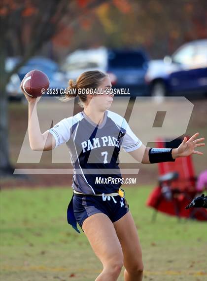 Thumbnail 3 in Washington vs New Bern photogallery.