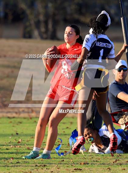 Thumbnail 3 in Washington vs New Bern photogallery.