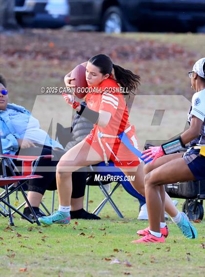 Thumbnail 1 in Washington vs New Bern photogallery.