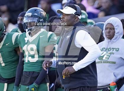 Thumbnail 2 in DeSoto vs Southlake Carroll (6A Div II Semifinal) photogallery.