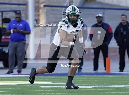 Thumbnail 1 in DeSoto vs Southlake Carroll (6A Div II Semifinal) photogallery.
