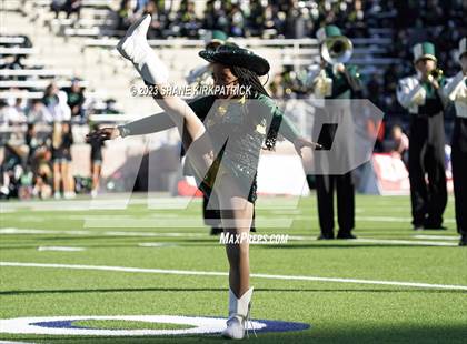 Thumbnail 3 in DeSoto vs Southlake Carroll (6A Div II Semifinal) photogallery.
