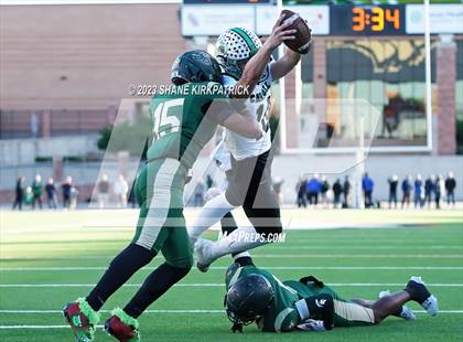 Thumbnail 2 in DeSoto vs Southlake Carroll (6A Div II Semifinal) photogallery.