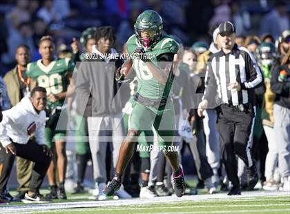 Thumbnail 2 in DeSoto vs Southlake Carroll (6A Div II Semifinal) photogallery.