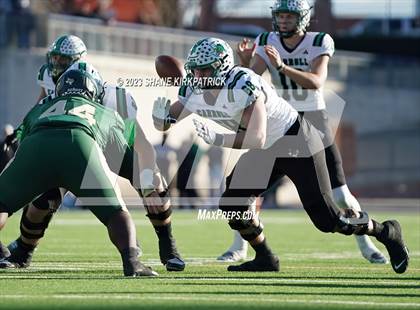 Thumbnail 3 in DeSoto vs Southlake Carroll (6A Div II Semifinal) photogallery.