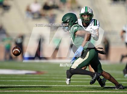 Thumbnail 2 in DeSoto vs Southlake Carroll (6A Div II Semifinal) photogallery.