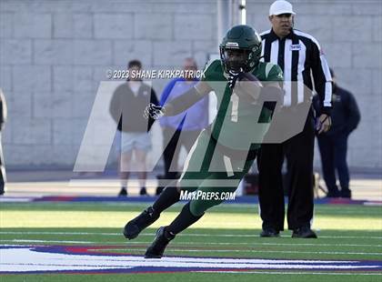 Thumbnail 3 in DeSoto vs Southlake Carroll (6A Div II Semifinal) photogallery.