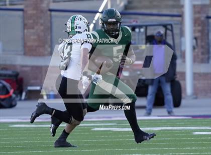 Thumbnail 1 in DeSoto vs Southlake Carroll (6A Div II Semifinal) photogallery.
