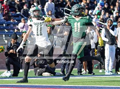 Thumbnail 2 in DeSoto vs Southlake Carroll (6A Div II Semifinal) photogallery.