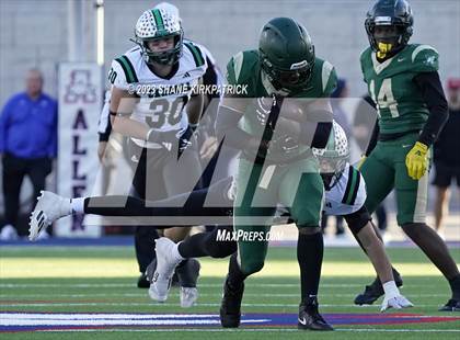 Thumbnail 2 in DeSoto vs Southlake Carroll (6A Div II Semifinal) photogallery.