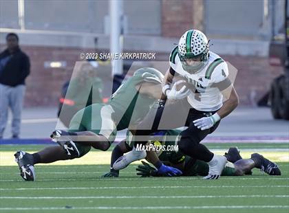 Thumbnail 2 in DeSoto vs Southlake Carroll (6A Div II Semifinal) photogallery.