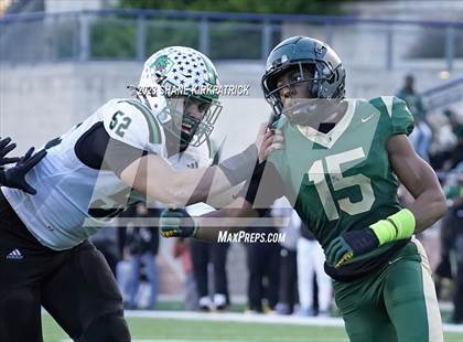 Thumbnail 2 in DeSoto vs Southlake Carroll (6A Div II Semifinal) photogallery.