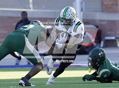 Thumbnail 1 in DeSoto vs Southlake Carroll (6A Div II Semifinal) photogallery.