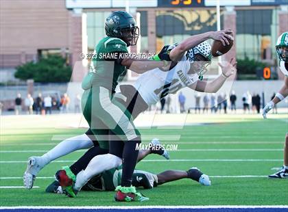 Thumbnail 3 in DeSoto vs Southlake Carroll (6A Div II Semifinal) photogallery.
