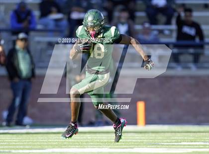 Thumbnail 2 in DeSoto vs Southlake Carroll (6A Div II Semifinal) photogallery.