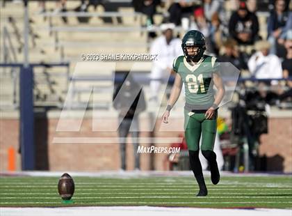 Thumbnail 2 in DeSoto vs Southlake Carroll (6A Div II Semifinal) photogallery.