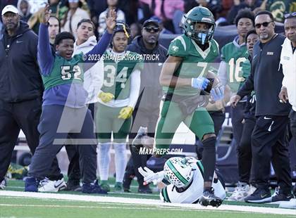 Thumbnail 2 in DeSoto vs Southlake Carroll (6A Div II Semifinal) photogallery.