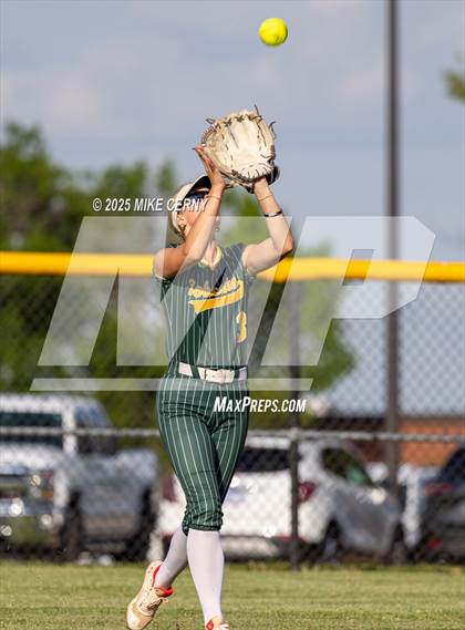 Thumbnail 2 in Basehor-Linwood @ Saint Thomas Aquinas photogallery.