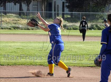 Thumbnail 1 in Taft @ Tehachapi photogallery.