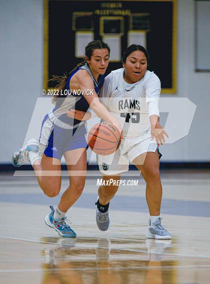 Thumbnail 2 in St. Michael's vs. Rio Rancho (Bobby Rodriguez Capital City Tournament) photogallery.