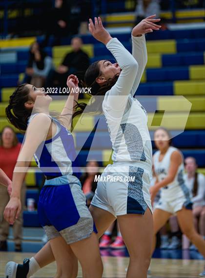 Thumbnail 2 in St. Michael's vs. Rio Rancho (Bobby Rodriguez Capital City Tournament) photogallery.