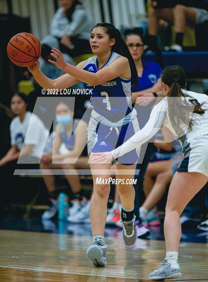 Thumbnail 3 in St. Michael's vs. Rio Rancho (Bobby Rodriguez Capital City Tournament) photogallery.
