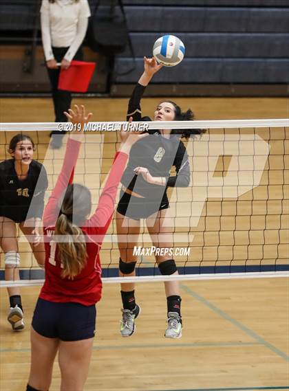 Thumbnail 3 in Kellogg vs Filer (3A State Tournament) photogallery.