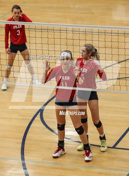 Thumbnail 1 in Kellogg vs Filer (3A State Tournament) photogallery.
