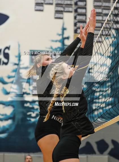 Thumbnail 3 in Kellogg vs Filer (3A State Tournament) photogallery.