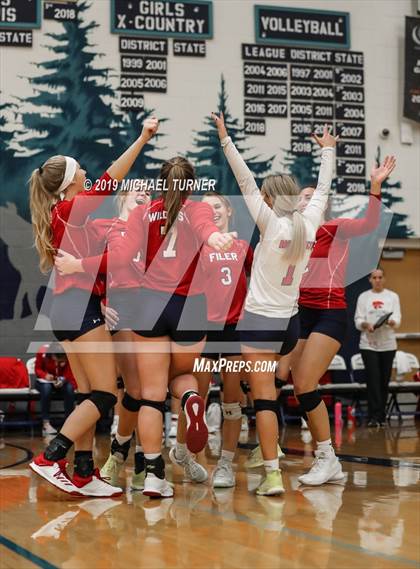 Thumbnail 1 in Kellogg vs Filer (3A State Tournament) photogallery.