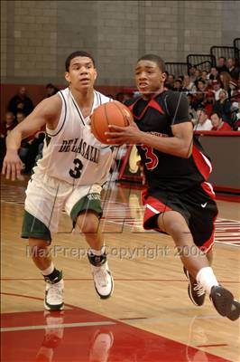 Thumbnail 2 in Westchester vs. De La Salle (Nike Extravaganza) photogallery.