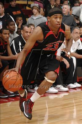 Thumbnail 3 in Westchester vs. De La Salle (Nike Extravaganza) photogallery.