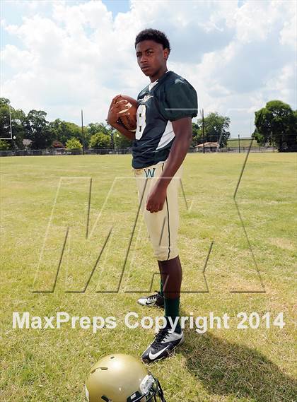 Thumbnail 1 in Woodlawn (2014 Rivalry Series Photo Shoot)  photogallery.