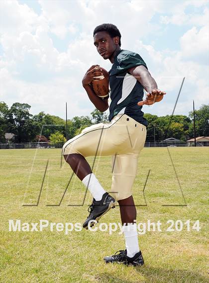 Thumbnail 2 in Woodlawn (2014 Rivalry Series Photo Shoot)  photogallery.