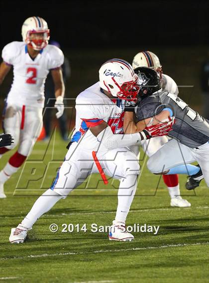 Thumbnail 3 in East vs. Olathe North (KSHSAA Class 6A Playoff) photogallery.