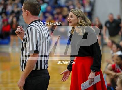 Thumbnail 3 in Ravenwood @ Lebanon (TSSAA AAA West Sectional Playoff) photogallery.