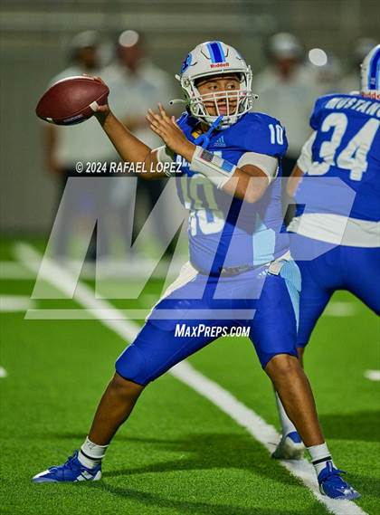 Thumbnail 2 in Dekaney @ Aldine photogallery.
