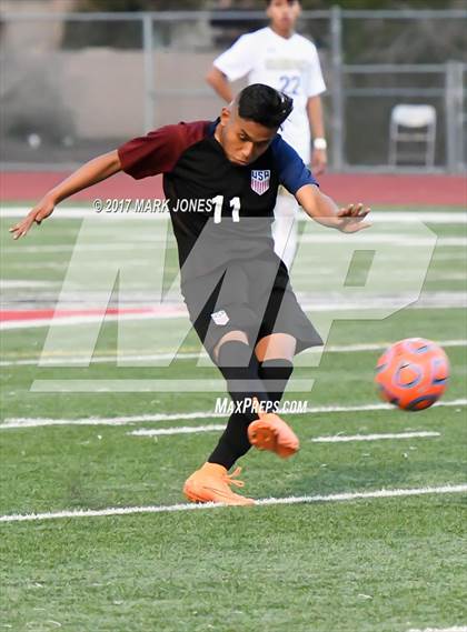 Thumbnail 1 in NFL Yet Academy vs. Yuma Catholic (AIA 3A Final) photogallery.