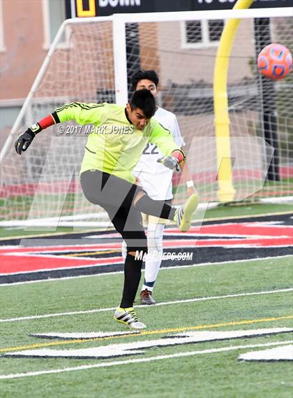 Thumbnail 3 in NFL Yet Academy vs. Yuma Catholic (AIA 3A Final) photogallery.