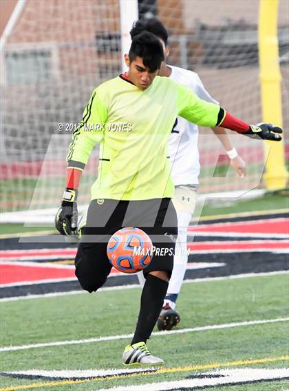 Thumbnail 1 in NFL Yet Academy vs. Yuma Catholic (AIA 3A Final) photogallery.