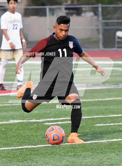 Thumbnail 1 in NFL Yet Academy vs. Yuma Catholic (AIA 3A Final) photogallery.