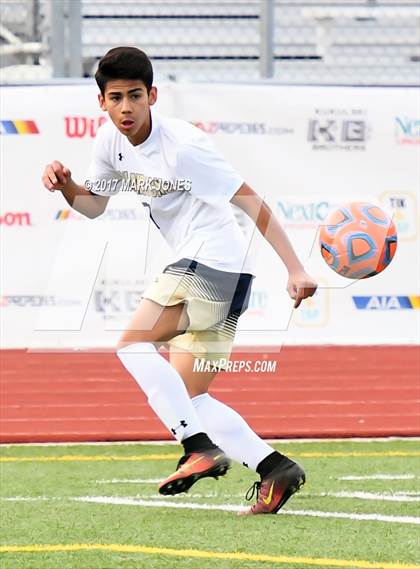 Thumbnail 1 in NFL Yet Academy vs. Yuma Catholic (AIA 3A Final) photogallery.