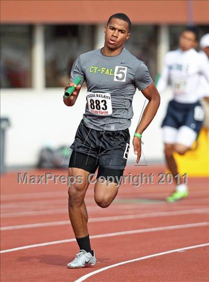 Thumbnail 3 in 84th Clyde Littlefield Texas Relays (Day 1 - Track Events) photogallery.