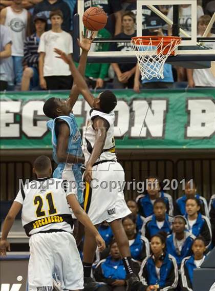 Thumbnail 1 in Mission Bay vs University City (CIF SDS D3 Final) photogallery.