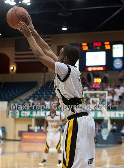 Thumbnail 2 in Mission Bay vs University City (CIF SDS D3 Final) photogallery.