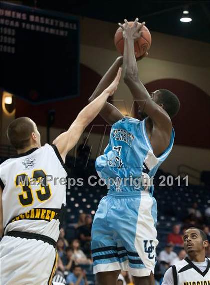 Thumbnail 3 in Mission Bay vs University City (CIF SDS D3 Final) photogallery.