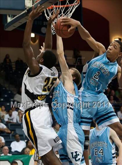 Thumbnail 1 in Mission Bay vs University City (CIF SDS D3 Final) photogallery.