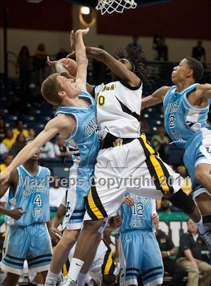Thumbnail 1 in Mission Bay vs University City (CIF SDS D3 Final) photogallery.