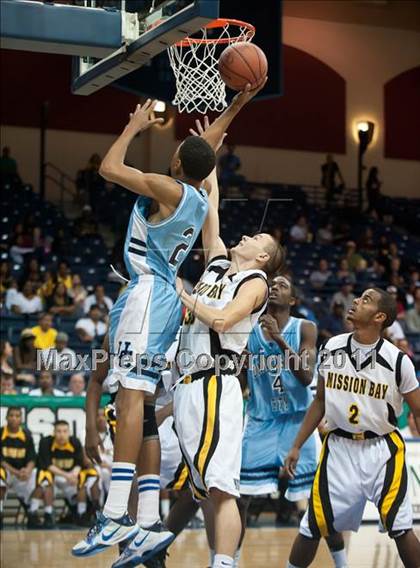 Thumbnail 3 in Mission Bay vs University City (CIF SDS D3 Final) photogallery.