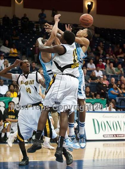 Thumbnail 2 in Mission Bay vs University City (CIF SDS D3 Final) photogallery.
